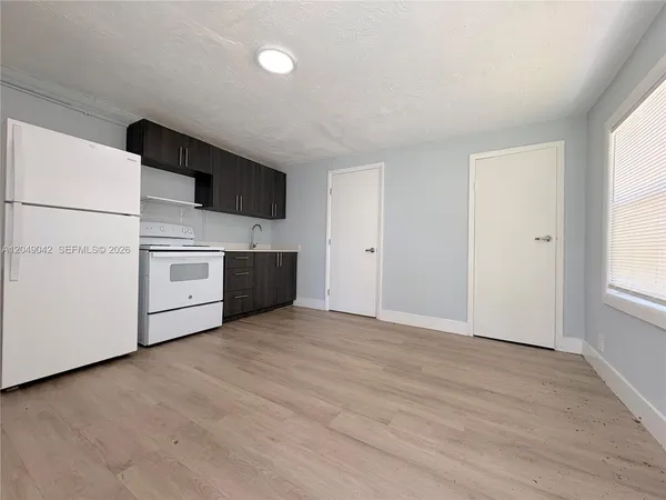 $1,450 | 1825 McKinley Street, Unit 12, Hollywood, FL 33020
