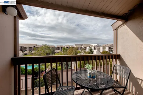 $595,000 | 2101 Shore Line Drive, Unit 475, Alameda, CA 94501