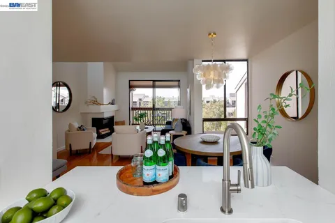 $595,000 | 2101 Shore Line Drive, Unit 475, Alameda, CA 94501
