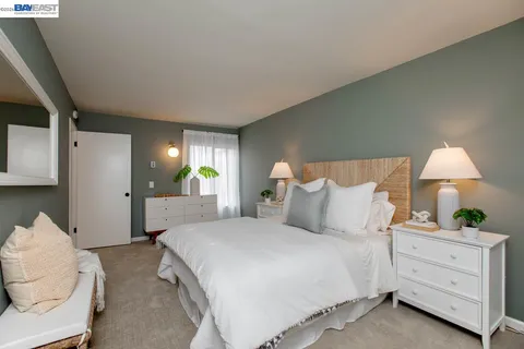 $595,000 | 2101 Shore Line Drive, Unit 475, Alameda, CA 94501