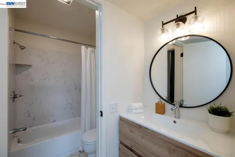 $595,000 | 2101 Shore Line Drive, Unit 475, Alameda, CA 94501