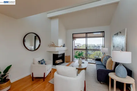 $595,000 | 2101 Shore Line Drive, Unit 475, Alameda, CA 94501