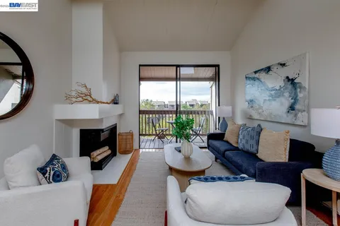 $595,000 | 2101 Shore Line Drive, Unit 475, Alameda, CA 94501