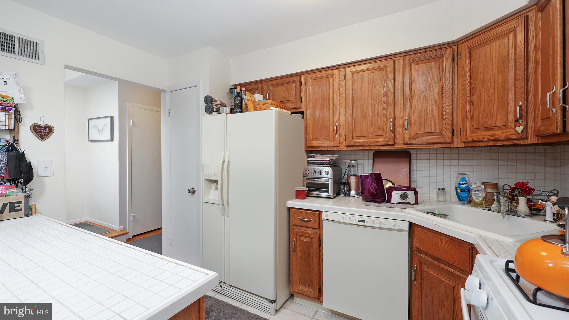 31 Manchester Road Flemington, NJ 08822 - Photo 10 of 25