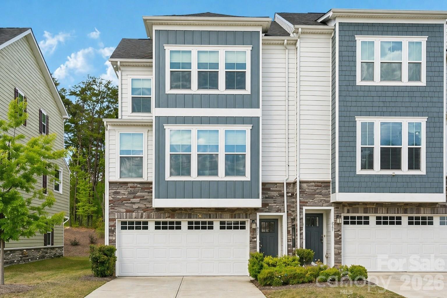 957 Portrush Lane Tega Cay, SC 29708 - Photo 3 of 39