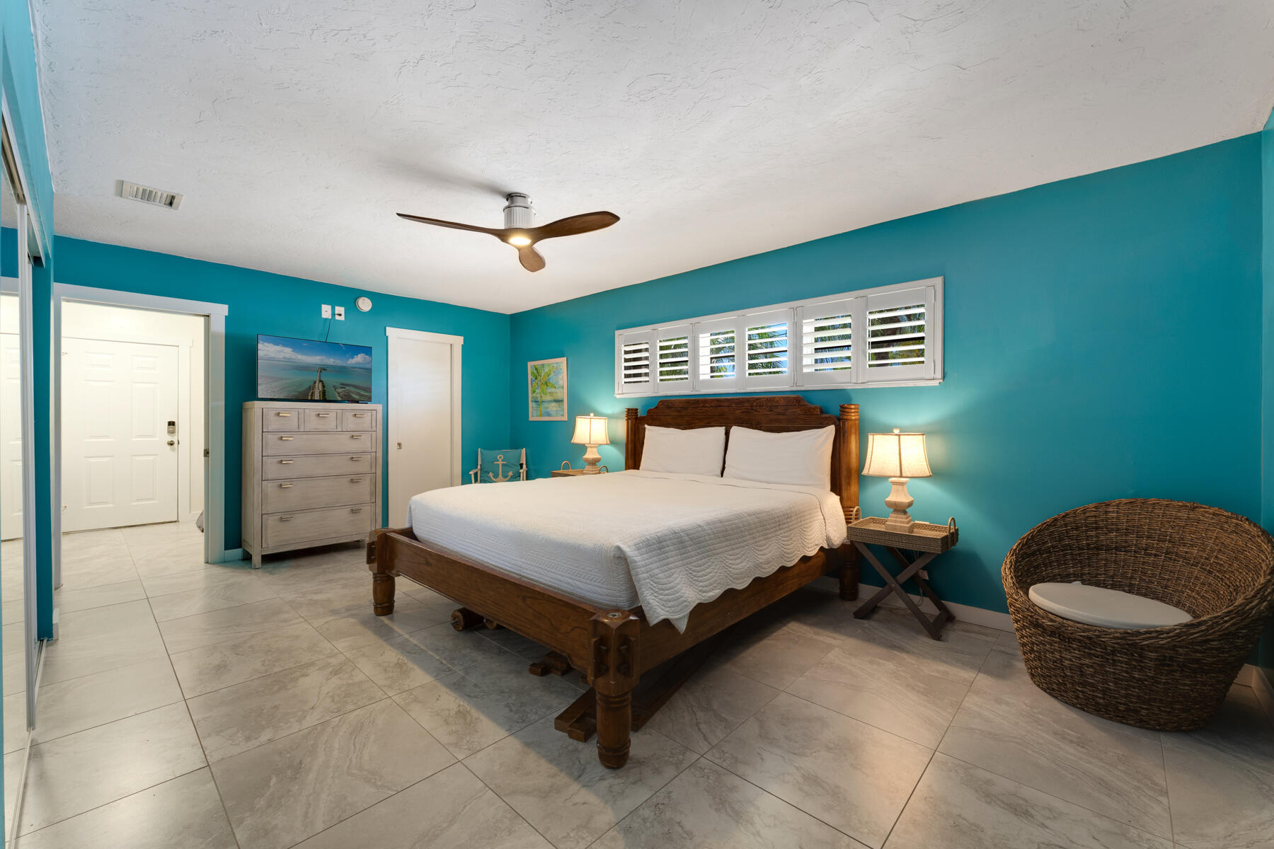 440 9th Street Key Colony Beach, FL 33051 - Photo 16 of 50 Primary Suite