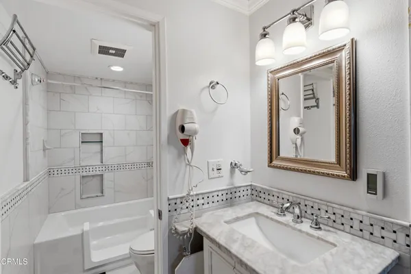 $395,000 | 251 South Ventura Road, Unit 210, Port Hueneme, CA 93041