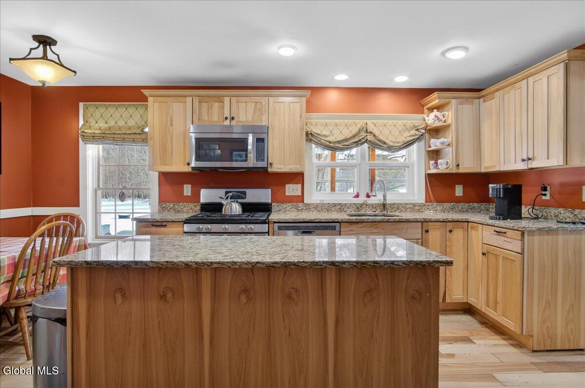 45 Graves Road Mechanicville, NY 12118 - Photo 5 of 67 01-45 GRAVES