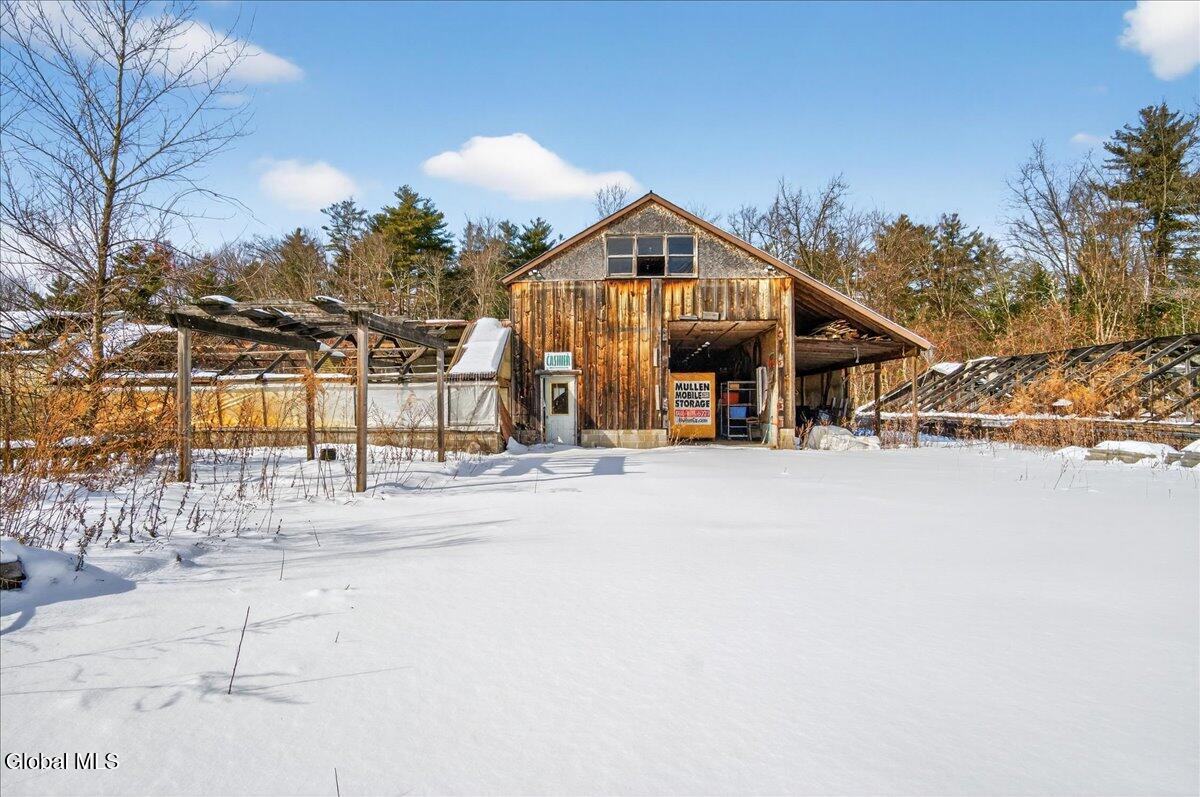 45 Graves Road Mechanicville, NY 12118 - Photo 53 of 67 42-45 GRAVES-47