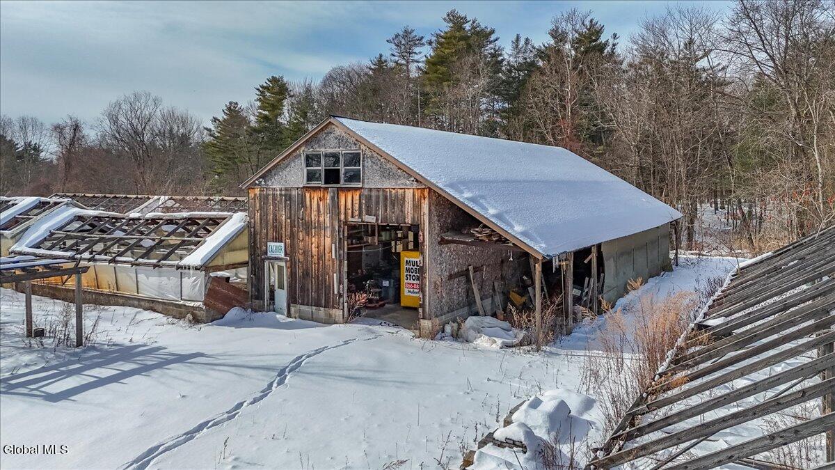 45 Graves Road Mechanicville, NY 12118 - Photo 60 of 67 59-45 Graves Rd-9