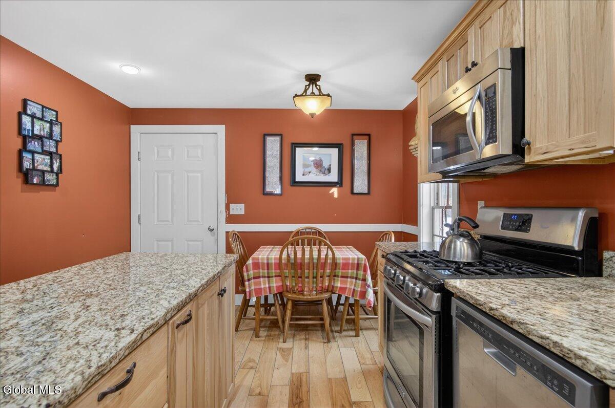 45 Graves Road Mechanicville, NY 12118 - Photo 6 of 67 23-45 GRAVES-3