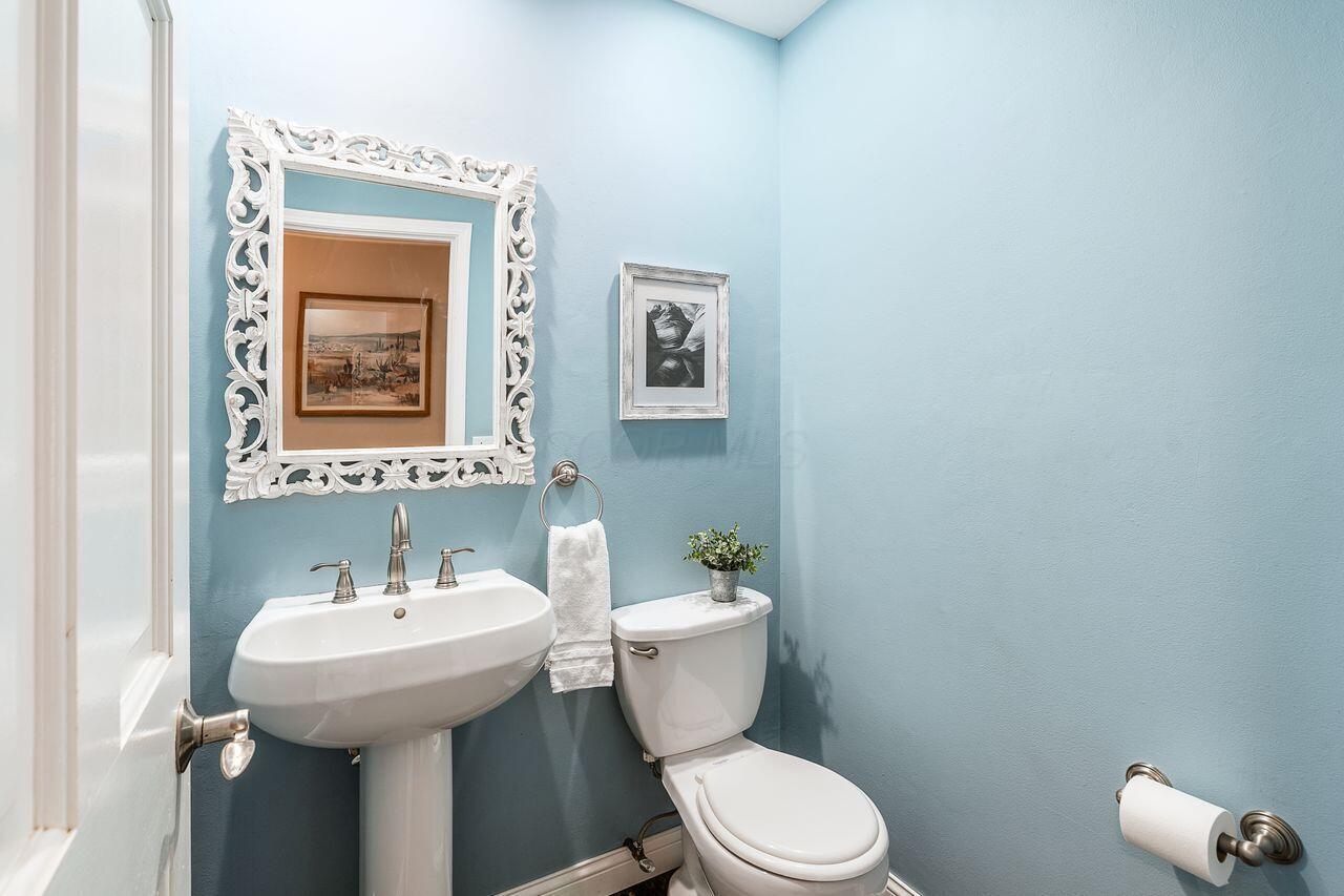 565 Deer Run Road Westerville, OH 43081 - Photo 19 of 37 R_565_Deer_Run__0035