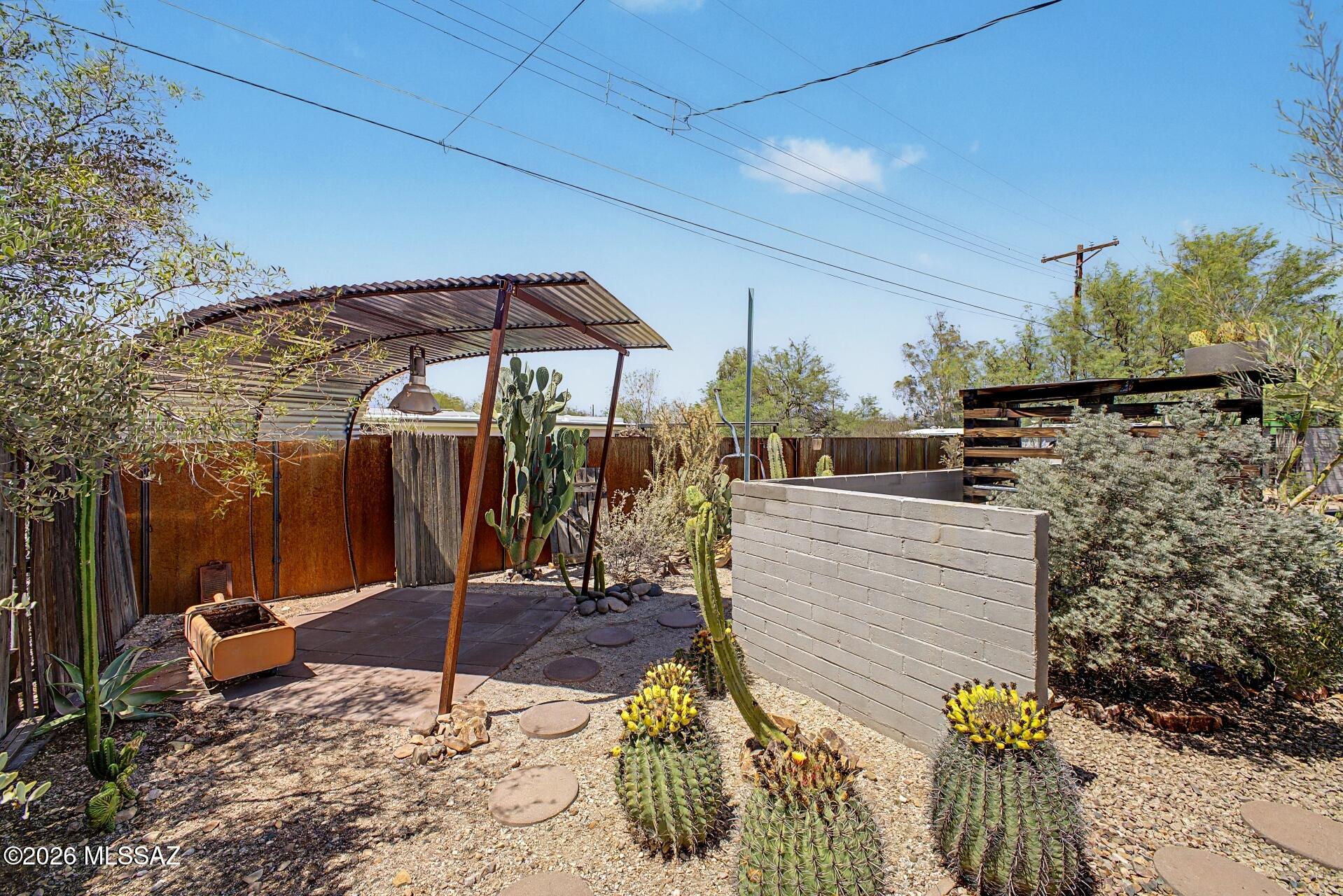 1909 North Ridgeway Road Tucson, AZ 85712 - Photo 26 of 41 Additional backyard nook & alley access