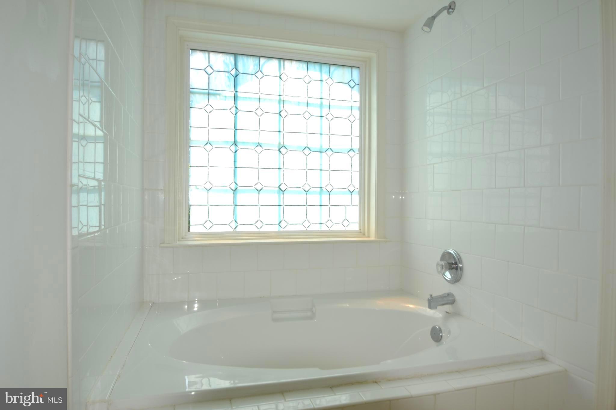 6180 Derby Way Ruther Glen, VA 22546 - Photo 14 of 25 Master bathroom