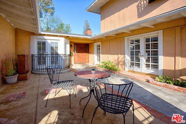 4016 Magna Carta Road Calabasas, CA 91302 - Photo 4 of 30