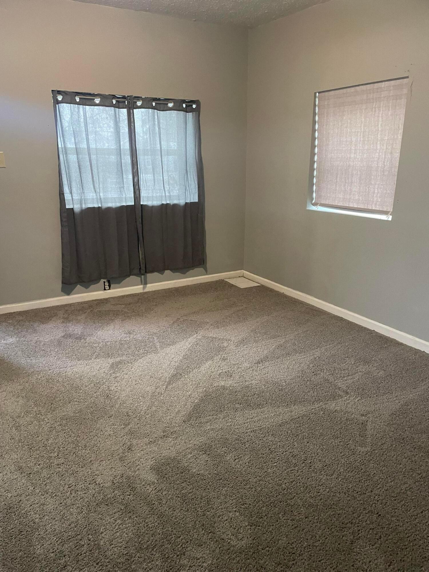 2074 East Cooke Road Columbus, OH 43224 - Photo 7 of 17 Living Rom