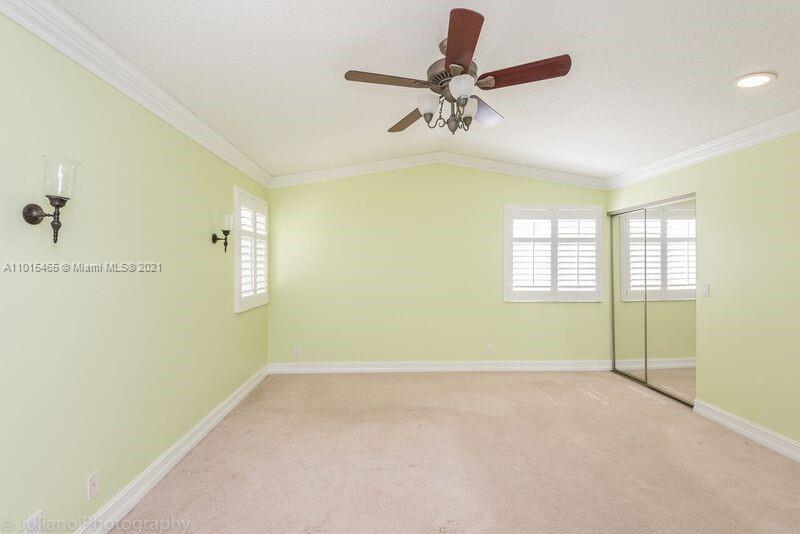 10037 Country Brook Road Boca Raton, FL 33428 - Photo 13 of 15