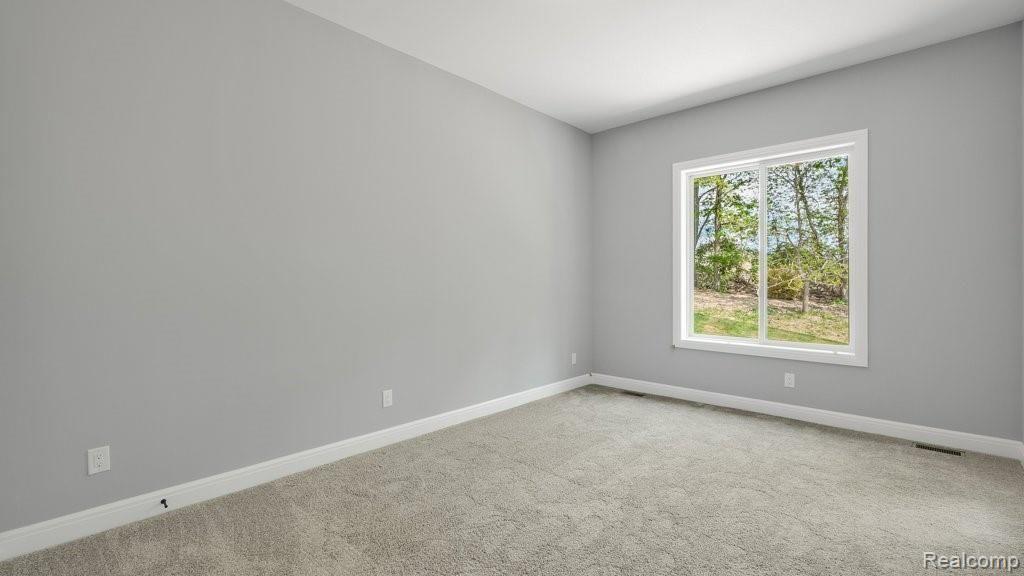 523 Rochdale Drive South Rochester Hills, MI 48309 - Photo 11 of 35