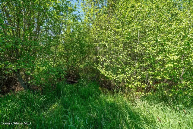 $327,500 | 2902 Jewel Lake Road, Sagle, ID 83860