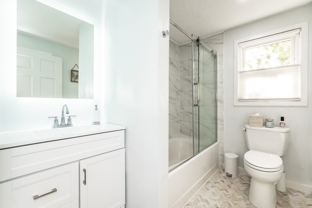 37 Cary Road Plymouth, MA 02360 - Photo 18 of 42 Gallery Image 18