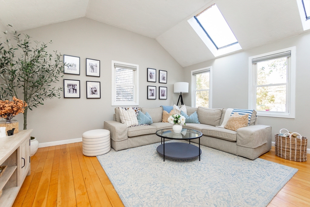 37 Cary Road Plymouth, MA 02360 - Photo 7 of 42 Gallery Image 7