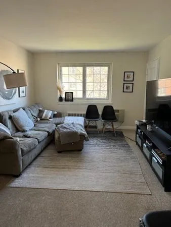 $3,100 | 22 St Paul Street, Unit 6, Brookline, MA 02446
