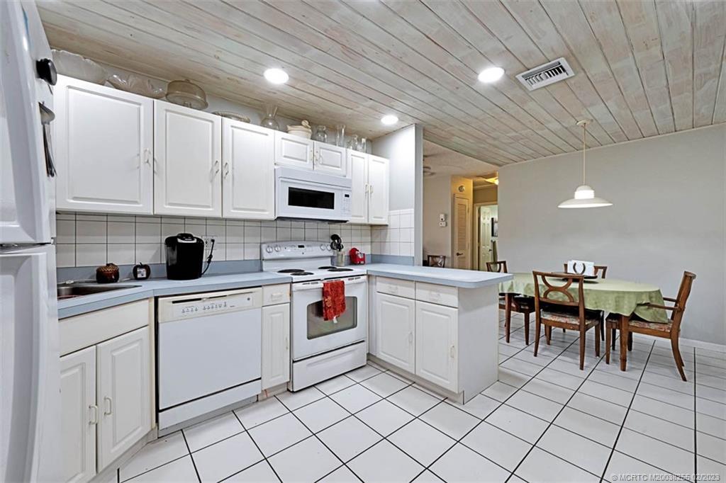 506 Northwest North River Drive Stuart, FL 34994 - Photo 8 of 22