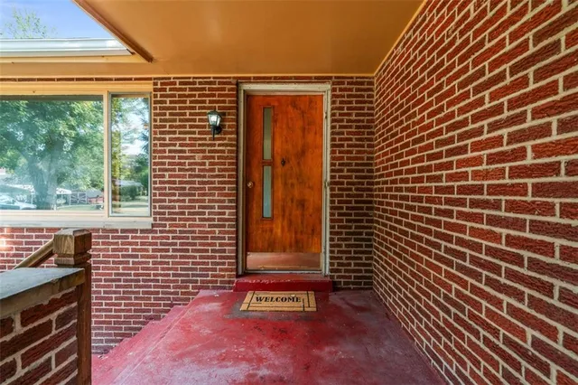 a view of door with outdoor space