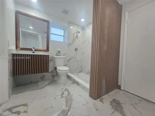 $225,000 | 6070 West 18th Avenue, Unit 213, Hialeah, FL 33012