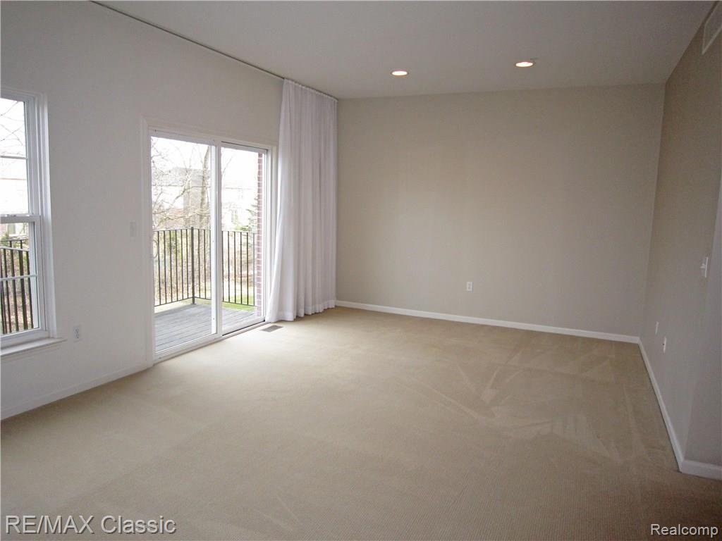 601 Cherry Orchard Road, Unit 142 Canton, MI 48188 - Photo 14 of 27
