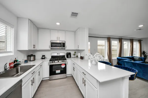 $245,000 | 28910 Texas Sparrow Lane, Hockley, TX 77447