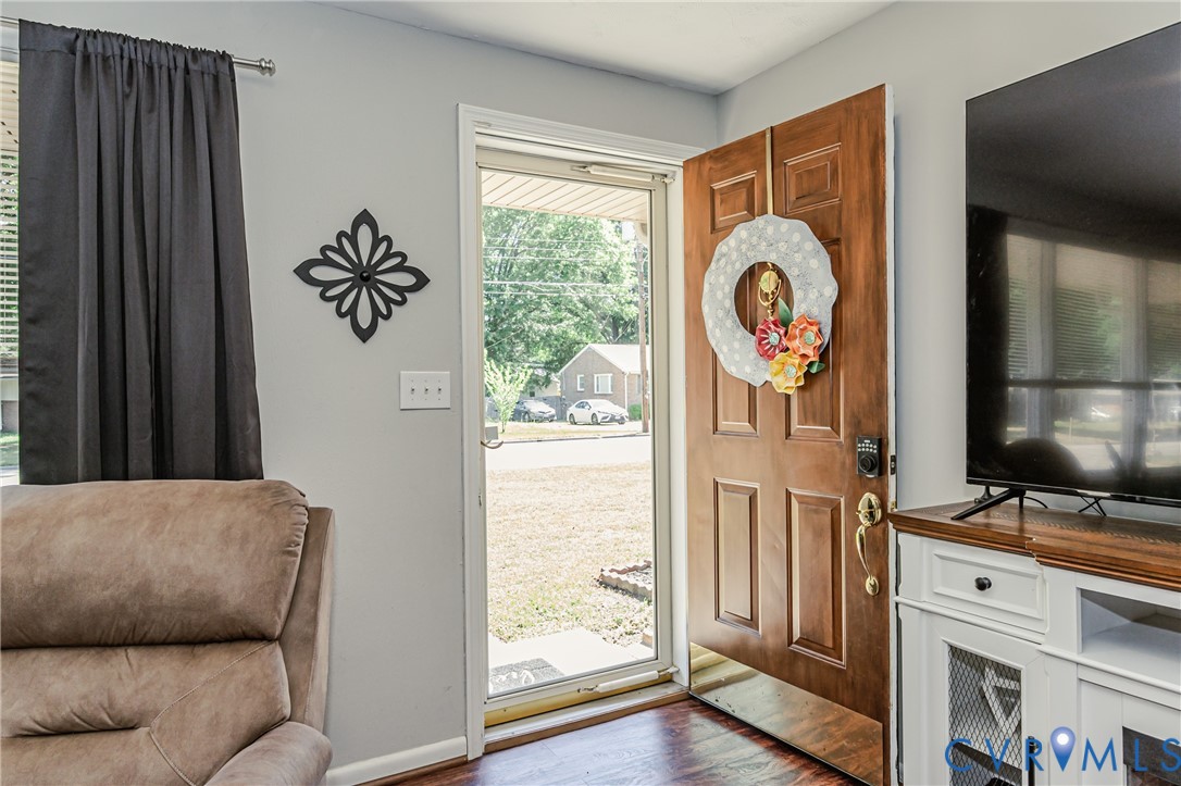 116 Homestead Drive Colonial Heights, VA 23834 - Photo 5 of 33
