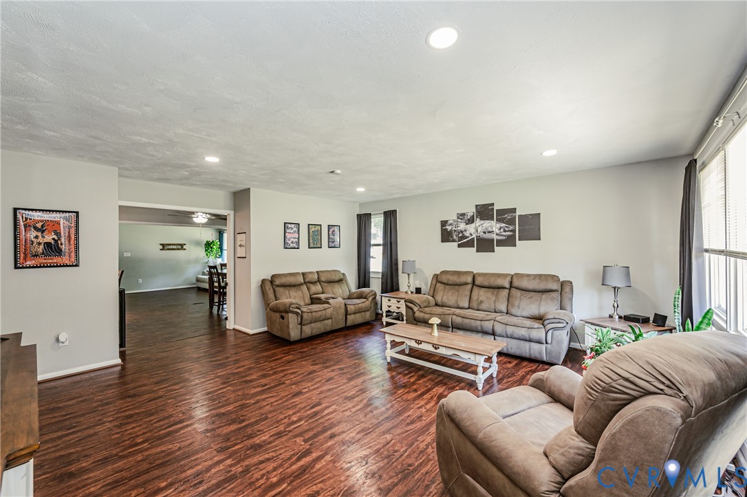 116 Homestead Drive Colonial Heights, VA 23834 - Photo 6 of 33