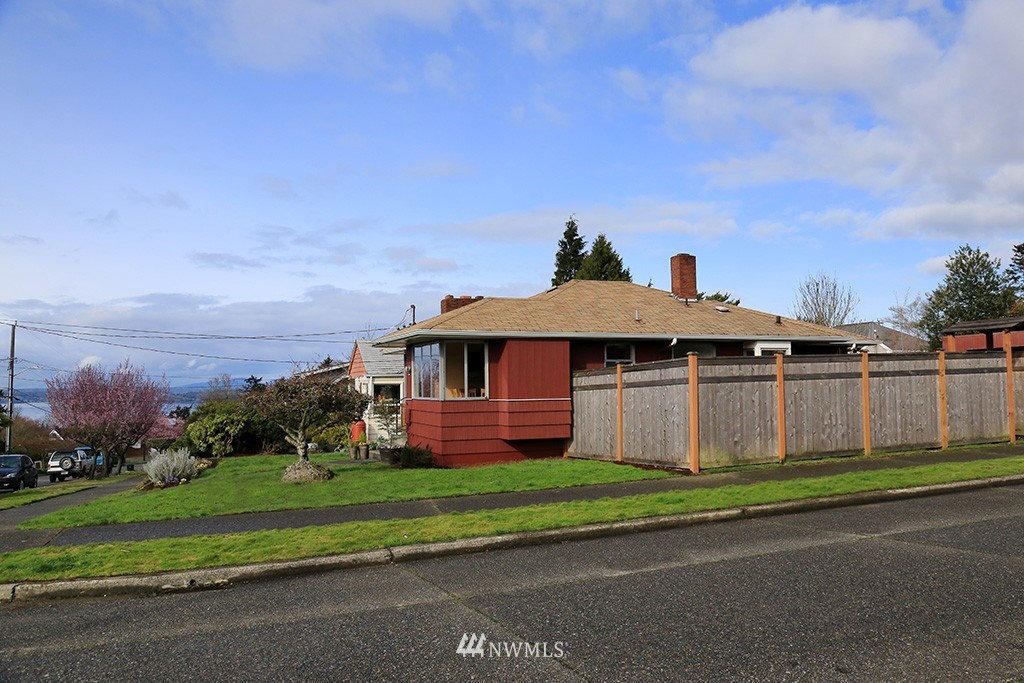 4102 Southwest Monroe Street Seattle, WA 98136 - Photo 18 of 19 Gallery Image 18