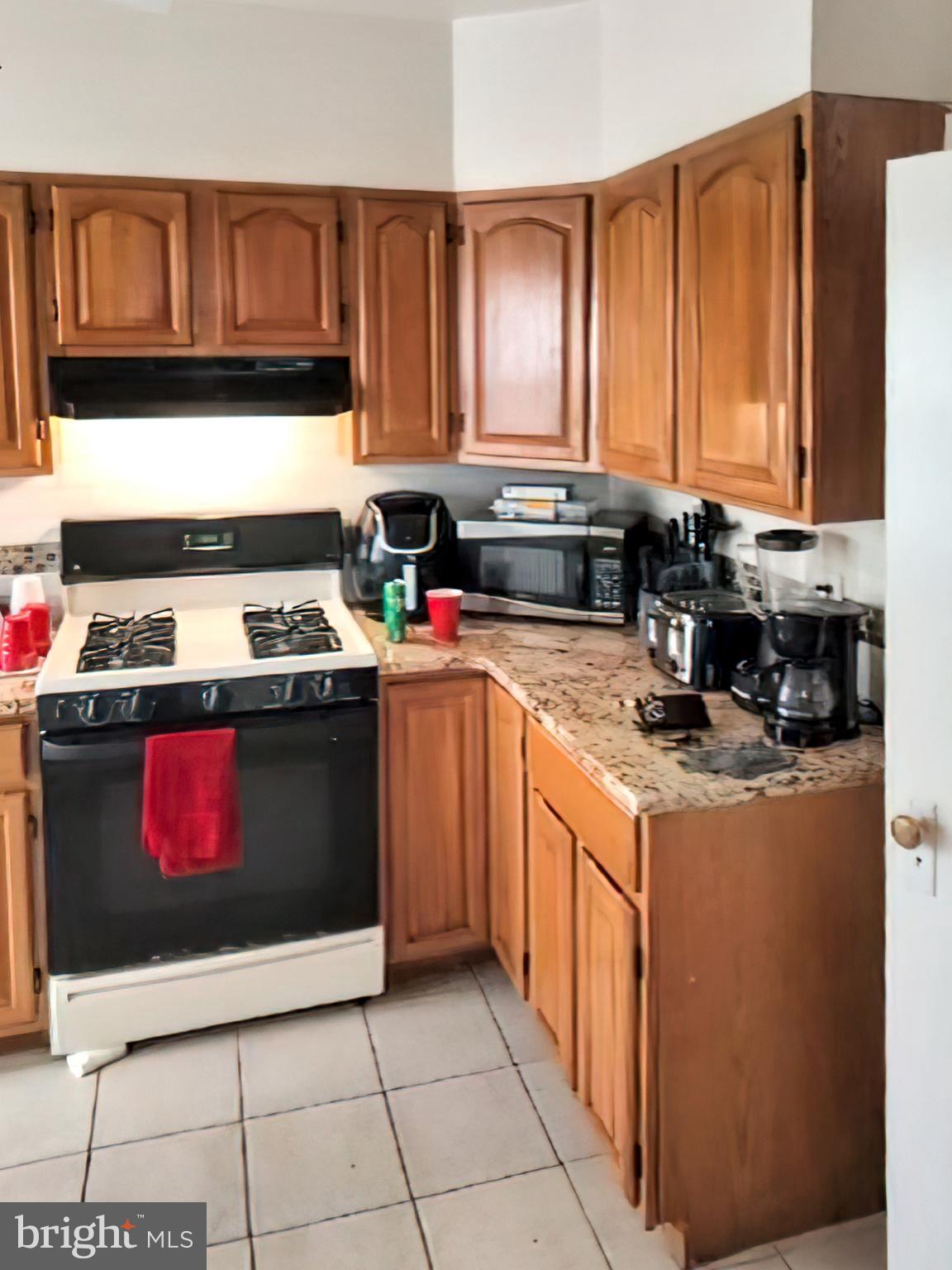 5404 Gainor Road Philadelphia, PA 19131 - Photo 7 of 20 Gallery Image 7