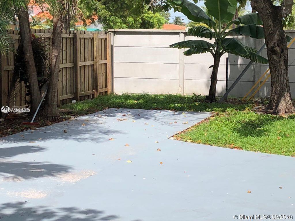 7540 Southwest 28th Street Road Miami, FL 33155 - Photo 31 of 39