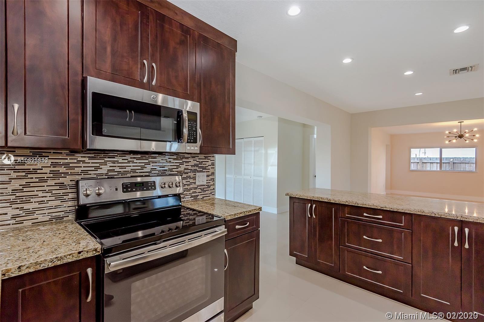 7540 Southwest 28th Street Road Miami, FL 33155 - Photo 9 of 39