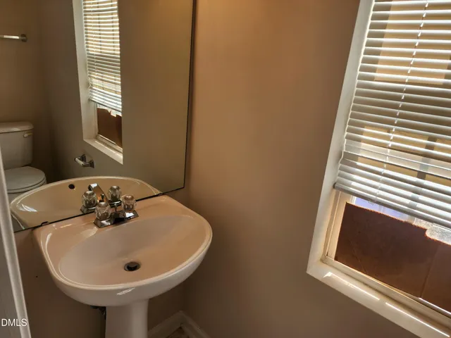 $1,990 | 4820 Loganshire Lane, Raleigh, NC 27616