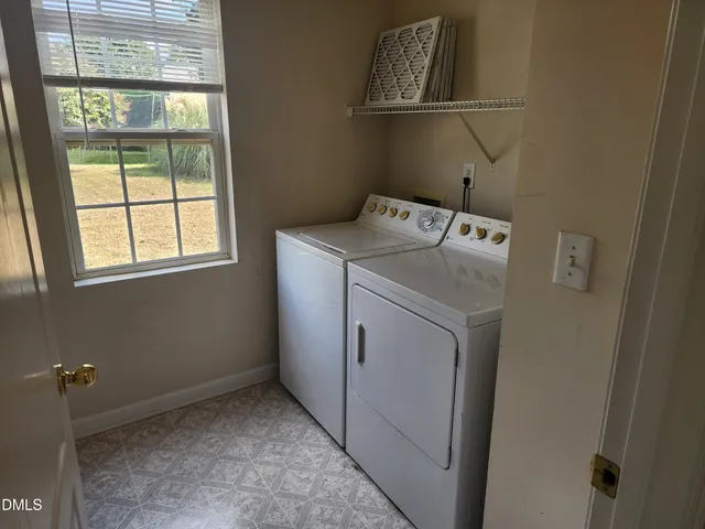 $1,990 | 4820 Loganshire Lane, Raleigh, NC 27616