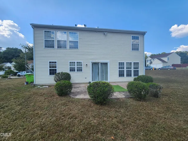 $1,990 | 4820 Loganshire Lane, Raleigh, NC 27616