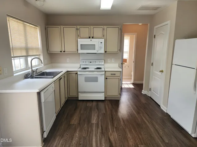 $1,990 | 4820 Loganshire Lane, Raleigh, NC 27616