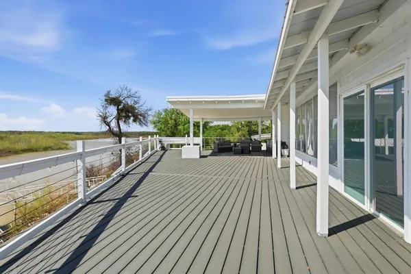 $2,850 | 732 Blue Fathom Drive, Runaway Bay, TX 76426