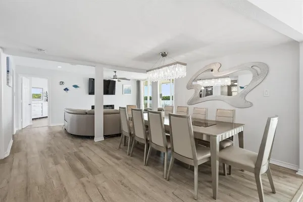 $2,850 | 732 Blue Fathom Drive, Runaway Bay, TX 76426