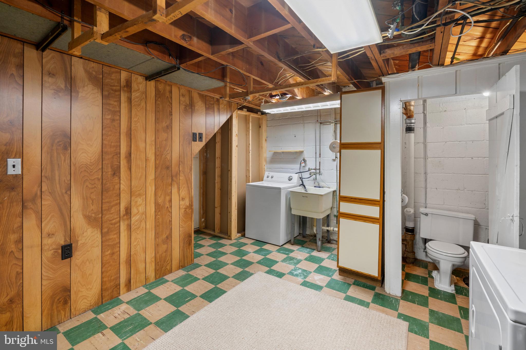 1928 Inverton Road Baltimore, MD 21222 - Photo 22 of 31 Laundry and Half Bath