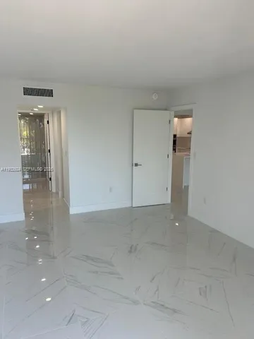 $3,800 | 55 Ocean Ln Drive, Unit 3034, Key Biscayne, FL 33149