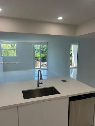 $3,800 | 55 Ocean Ln Drive, Unit 3034, Key Biscayne, FL 33149