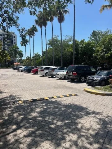 $3,800 | 55 Ocean Ln Drive, Unit 3034, Key Biscayne, FL 33149