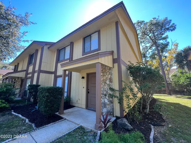 $2,000 | 9 Lakewood Park, Ormond Beach, FL 32174