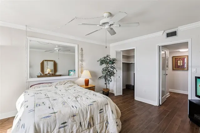 $355,000 | 5108 Brittany Drive South, Unit 805, St. Petersburg, FL 33715