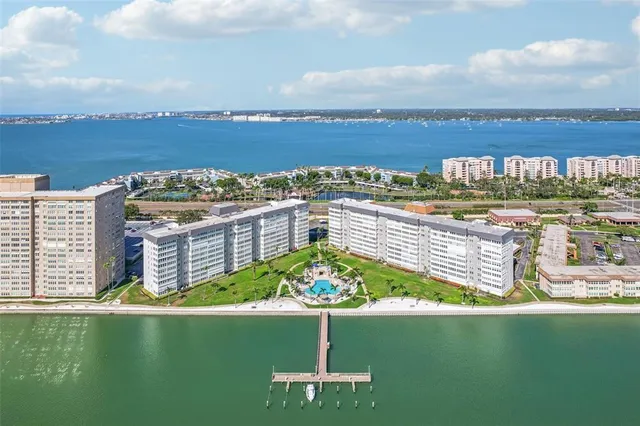 $355,000 | 5108 Brittany Drive South, Unit 805, St. Petersburg, FL 33715